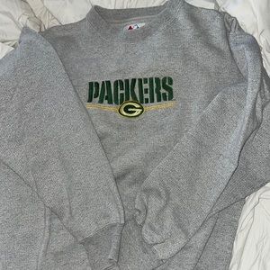 Size Small Majestic sweatshirt - grey